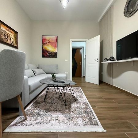 Ami Blloku Apartament 地拉那 外观 照片